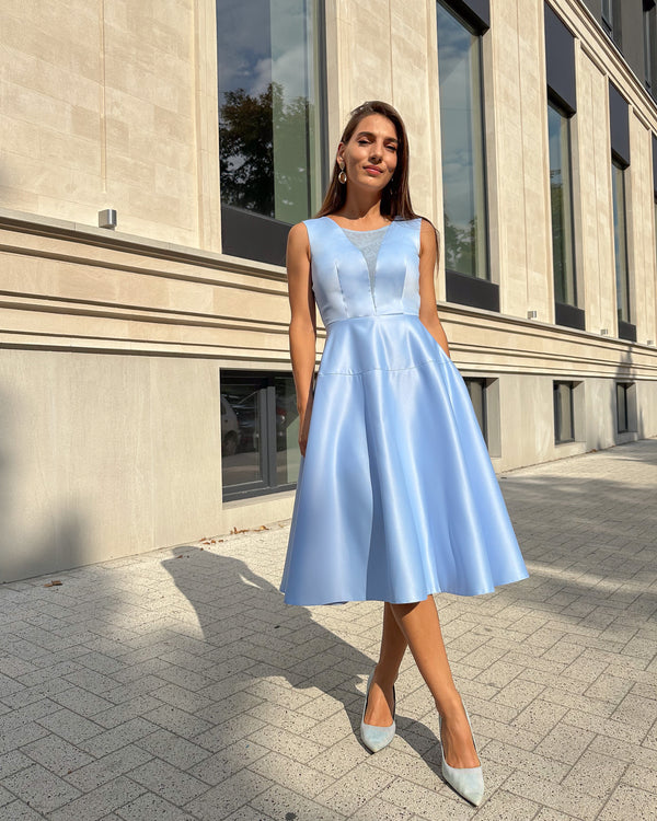 Blue midi dress with neckline