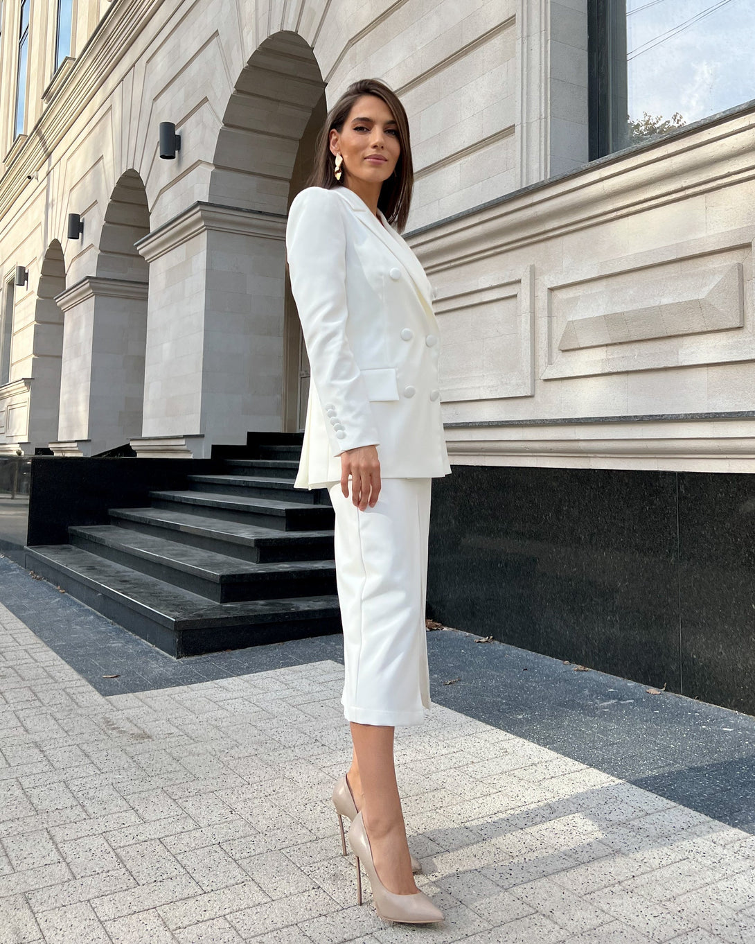 Sacou alb de costum elegant cu două rânduri de nasturi - BELLADRESS