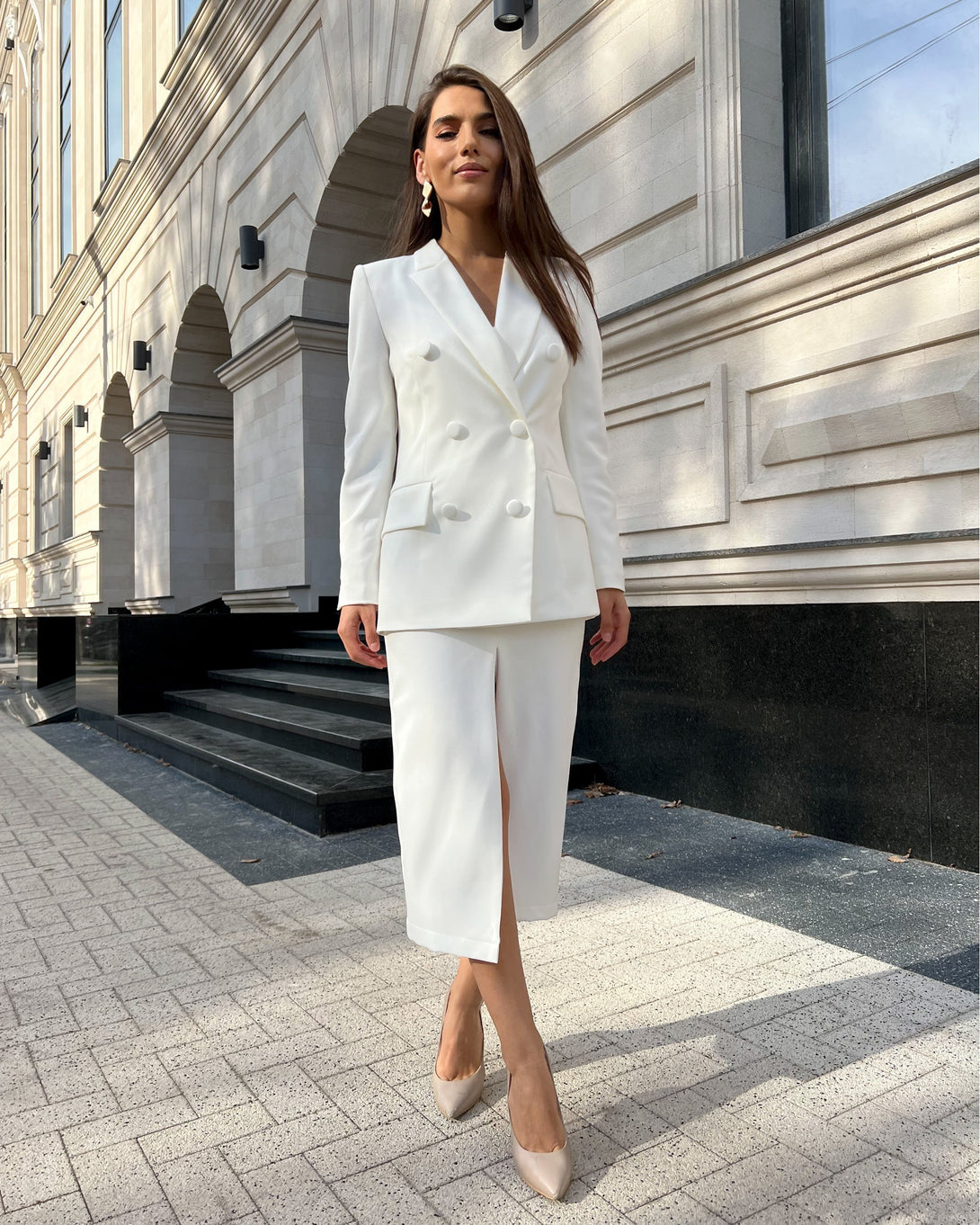 Sacou alb de costum elegant cu două rânduri de nasturi - BELLADRESS